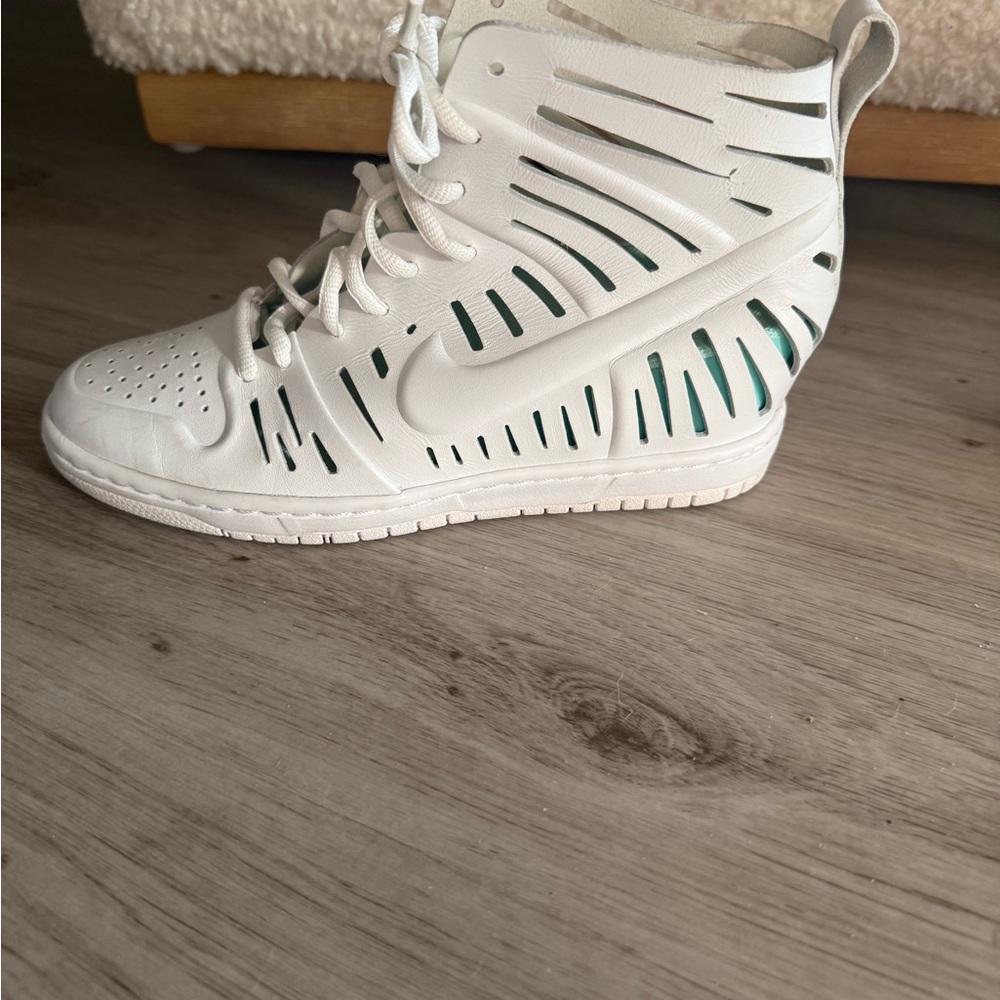 Nike Dunk Sky Hi 2.0 Womens joli White cutout High-Top Sneakers - Picture 4 of 8